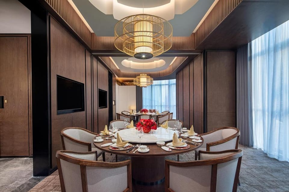 Wyndham Guangzhou Baiyun Mountain Hotel in Guangzhou