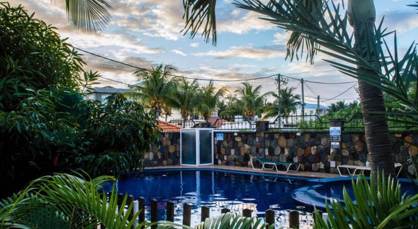 Villa 9BR Apartment in Flic en Flac