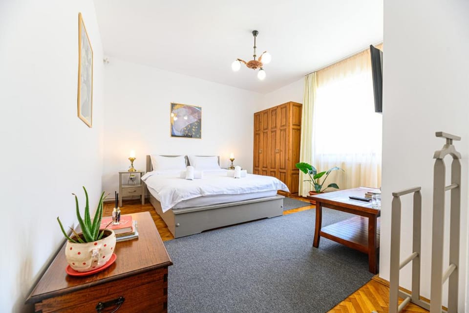 Pensiunea Casa Bono - Cazare Brasov Bed and Breakfast in Brasov