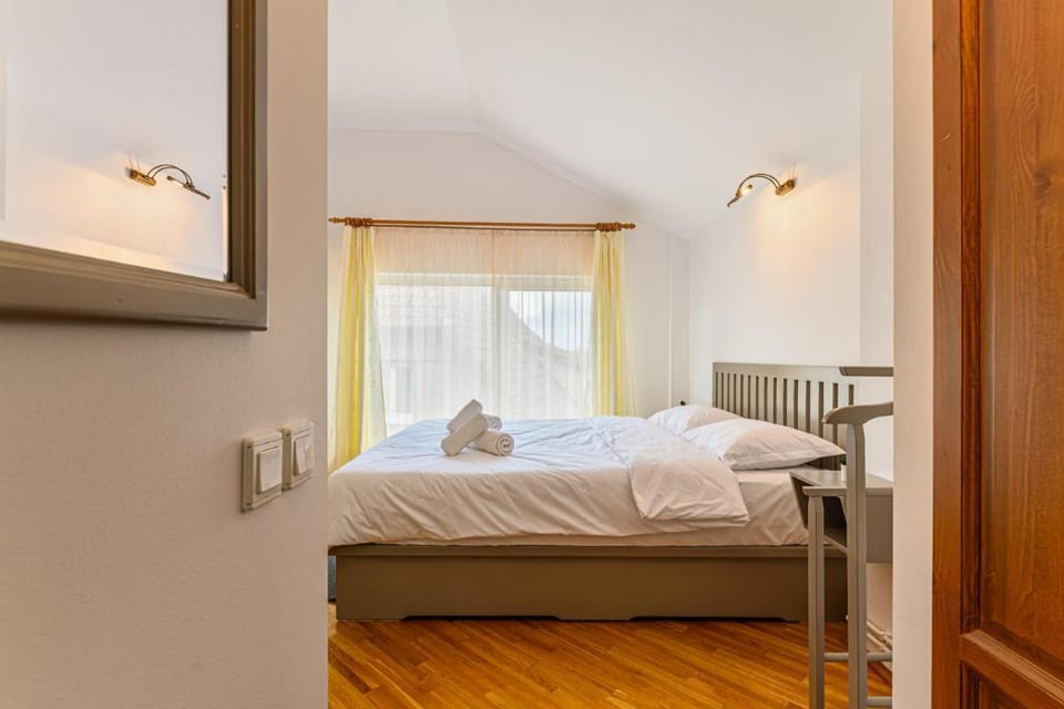 Pensiunea Casa Bono - Cazare Brasov Bed and Breakfast in Brasov