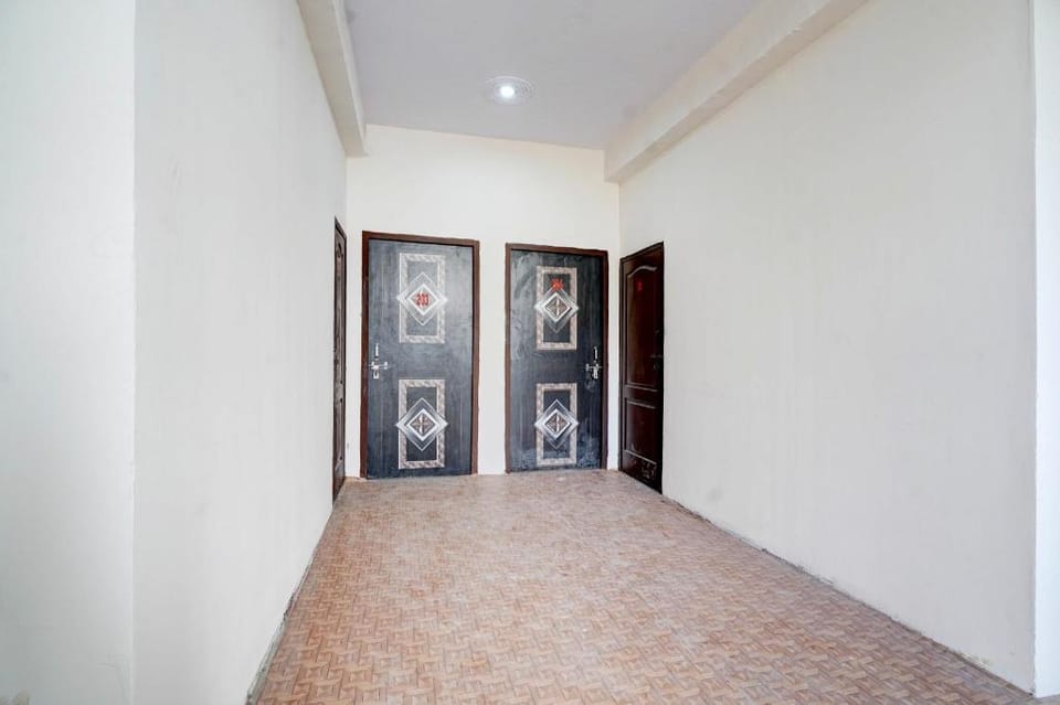 Collection O Nirvana Stay Hotel in Uttar Pradesh