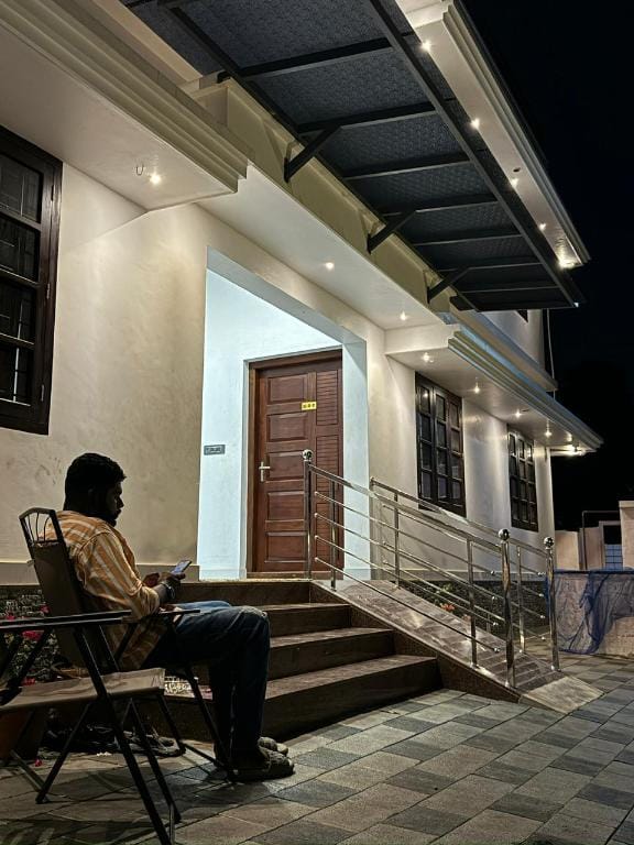 MATHER RAJAGIRI FURNISHED APARTMENTS Apartment in Kochi