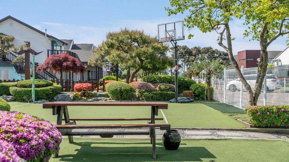 Daebudo olive Poolvilla pension Bed and Breakfast in Gyeonggi-do
