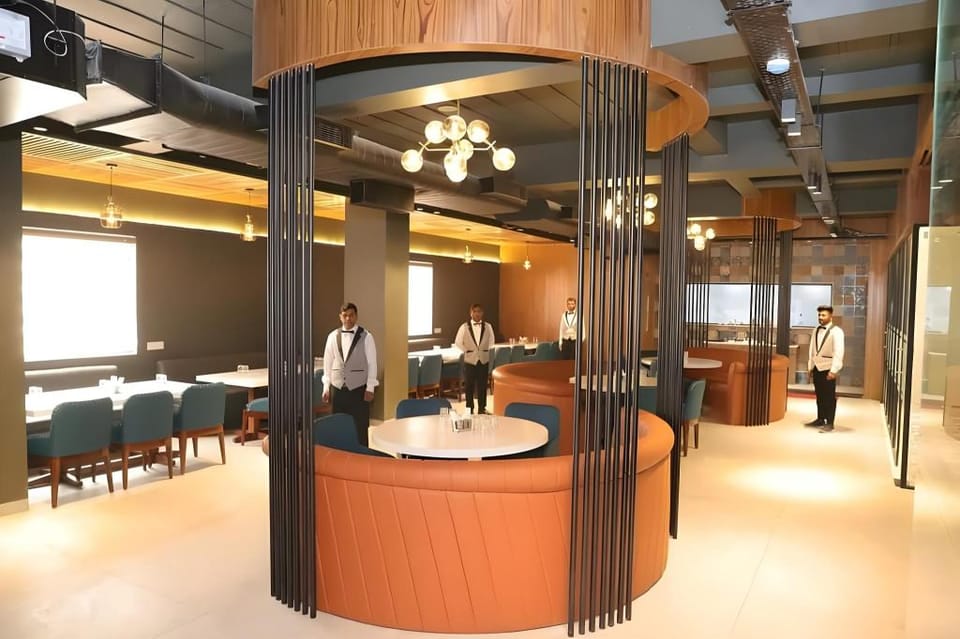 Hotel HSB Grand Hotel in Haryana