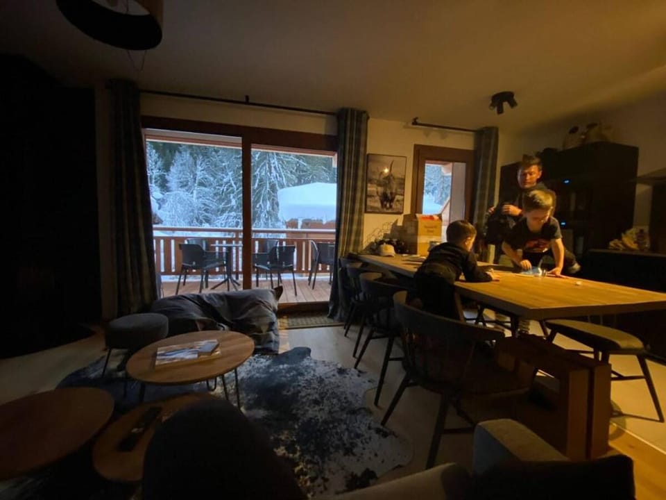 Alpine Creek Chalet - Ski-In Avoriaz, Morzine Chalet in Montriond