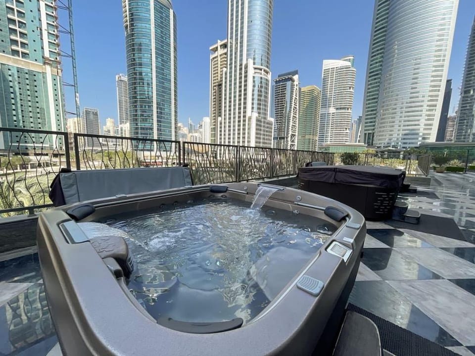 MBL Residence JLT 1BR Vacation rental in Dubai