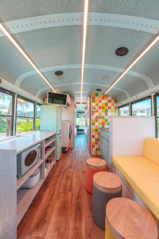 American School Bus Hotel! High-Temperature Sauna/BBQ/Open-Air Bath/View Deck/Shirahama Vacation rental in Chiba Prefecture