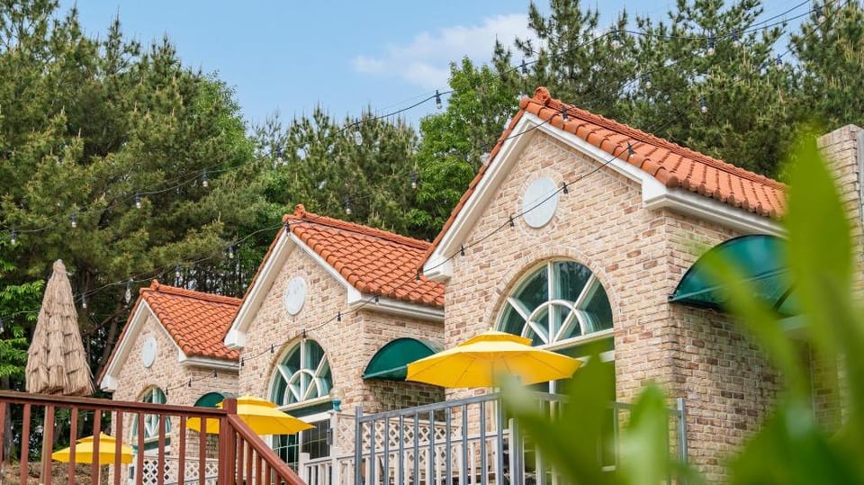 Taean Atirans Beach Pension Vacation rental in South Korea