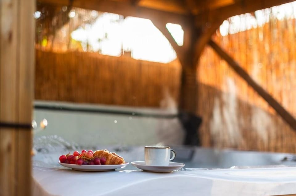 Little-Apple Cottage Vacation rental in Moot Hall