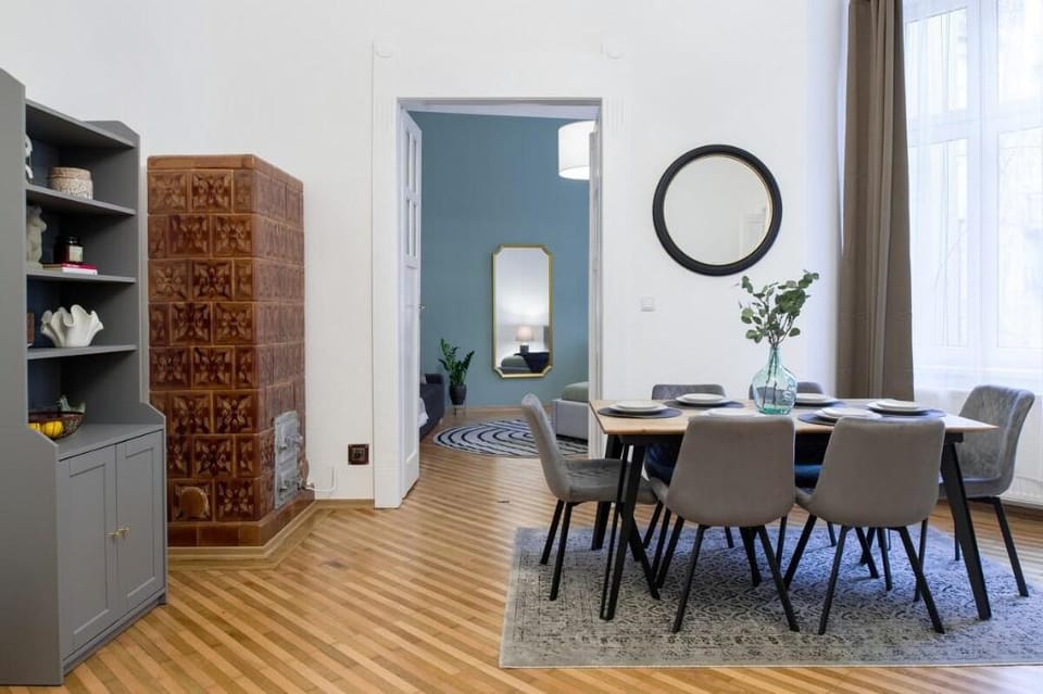 Piłsudskiego I / 3 bdr / balcony / free parking! Apartment in Krakow