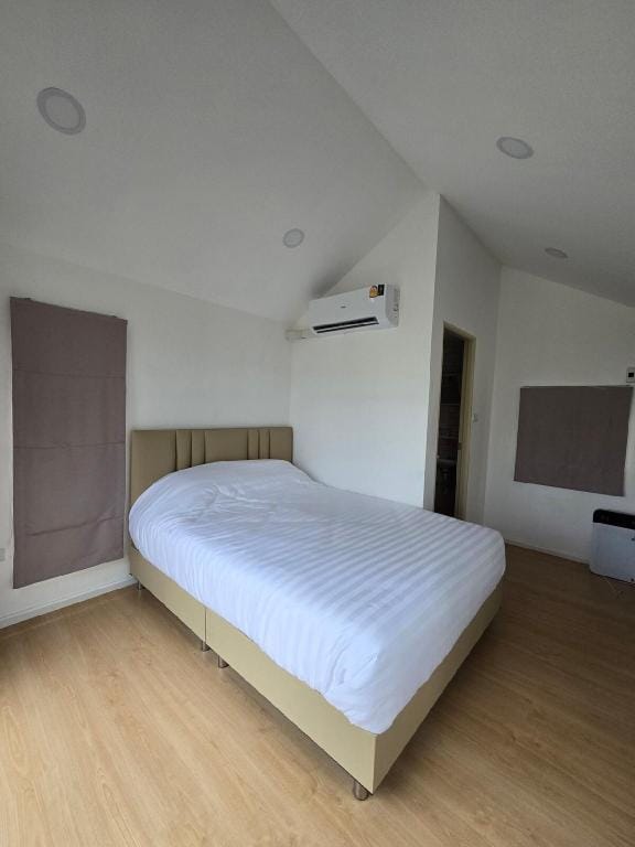 บ้านสวนนายไปรษณีย์ หลังที่ 3 (รับรองได้ 1-2 ท่าน) Vacation rental in Laos