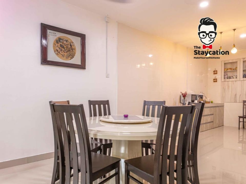 Staycation Homestay 40 Tranquil Haven Stephen Yong Vacation rental in Kuching