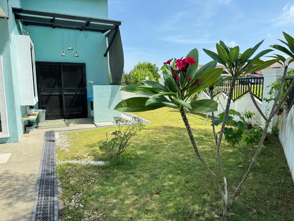 Desaru City Ikeano Style 5GWiFi By De Home Vacation rental in Johor