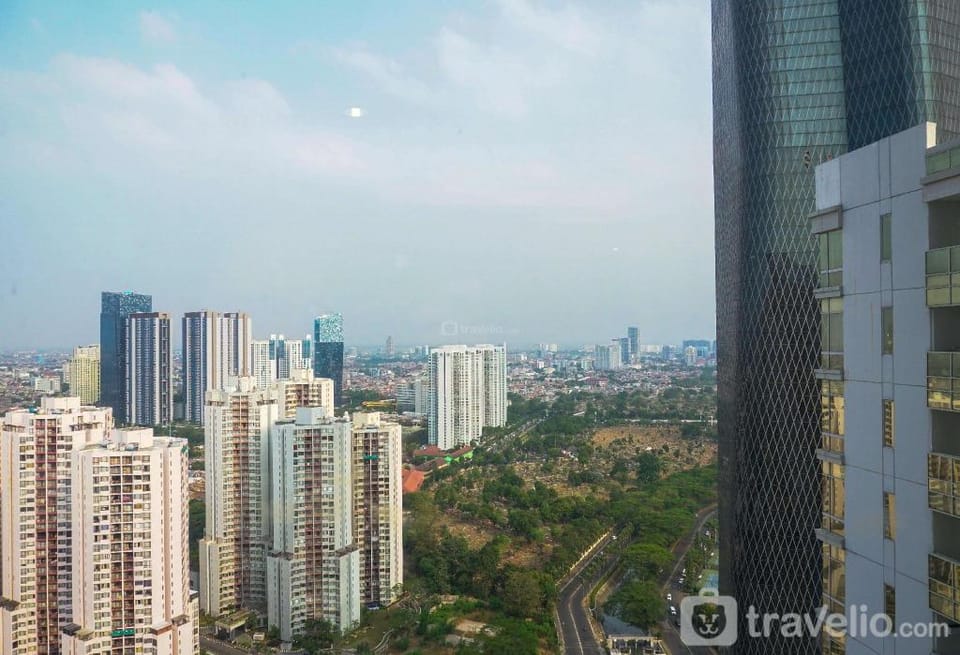 Luxury 2BR The Masterpiece Apartment By Travelio Apartment in South Jakarta City