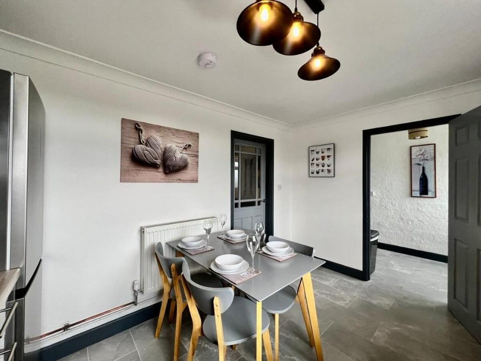Havenwood House - Contractors or Family Holidays  Vacation rental in Nottingham