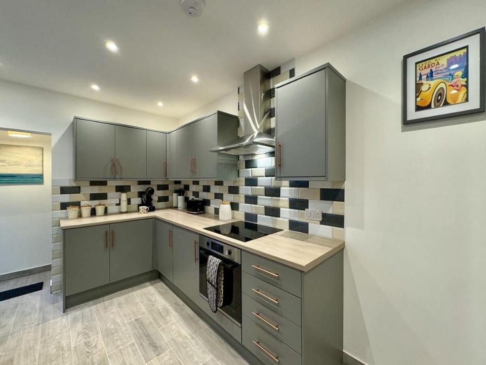 Crow Hill House - Contractors or Family Holidays Vacation rental in Cleethorpes