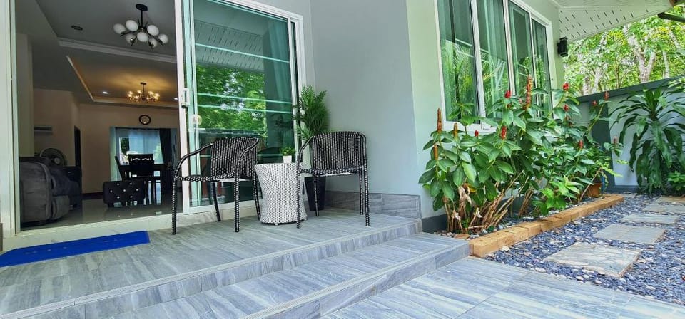 Sky Blue Pool Villa Aonang Villa in Krabi Changwat