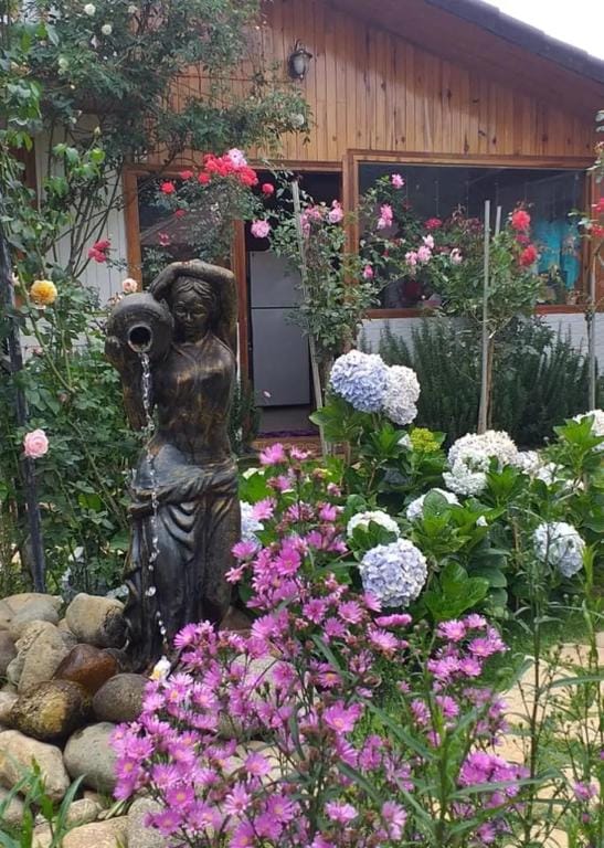 Nhà Sen Đá  Vacation rental in Dalat