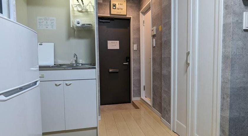 2 minutes walk from the station/Comfortable stay in a convenient station-front area Apartment in Kanagawa Prefecture