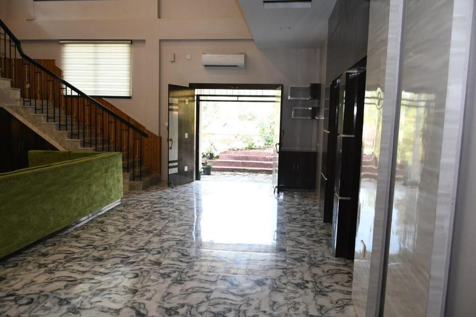 Jojo's Den Vacation rental in West Bengal