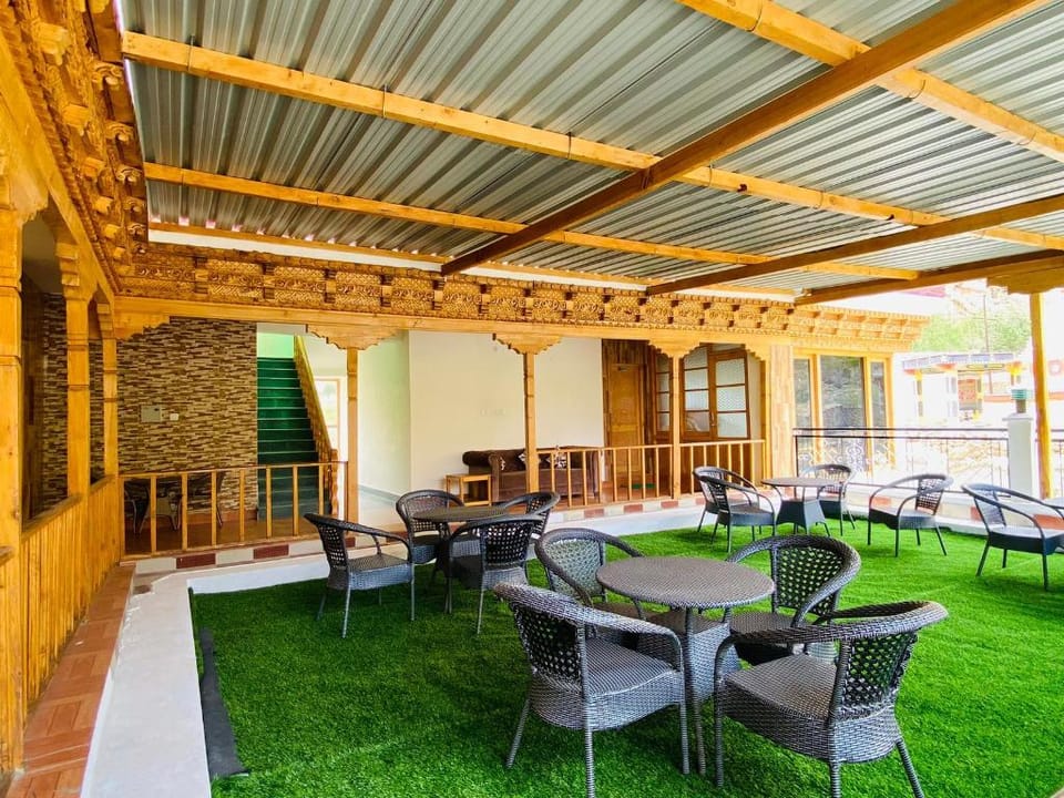 Sakti Villa- Double Bedroom with Mountai View. Villa in India