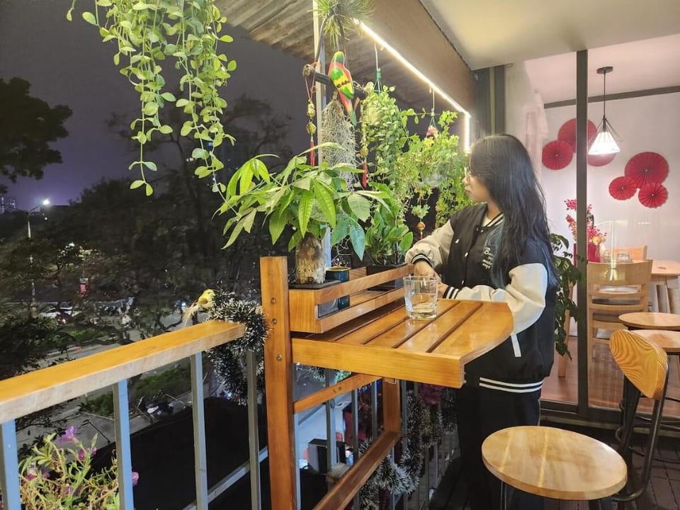 PROMO! Domino Home Bancolny Lake view, new house, Vacation rental in Hanoi
