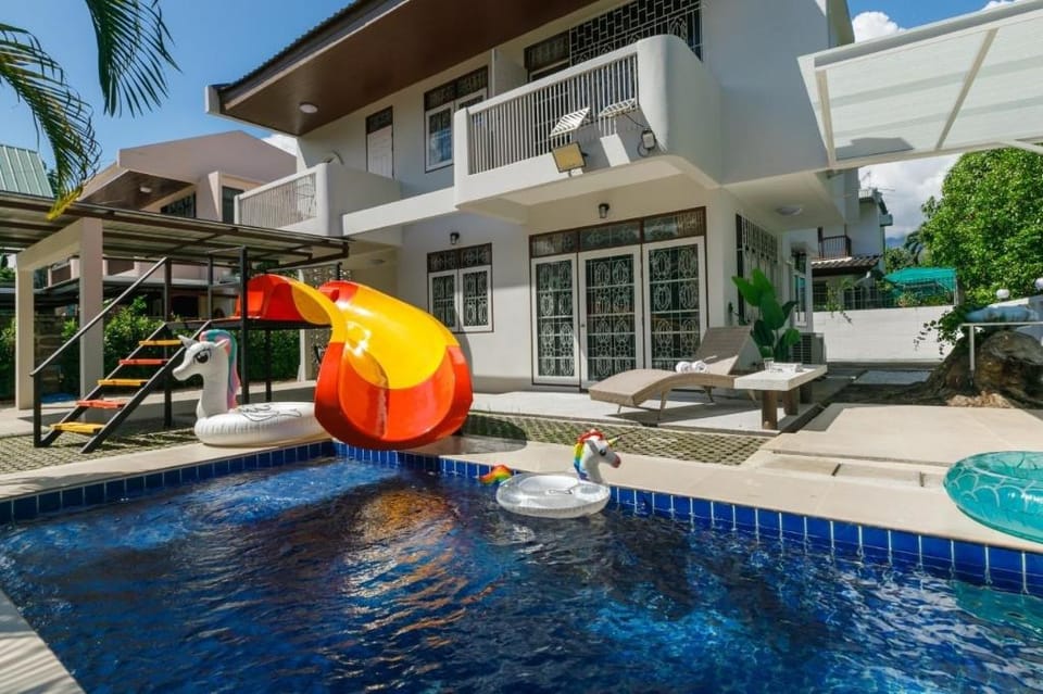 Family Fun: Cozy Home w/ Pool Nimman Maya Mall CMU Villa in Chiang Mai