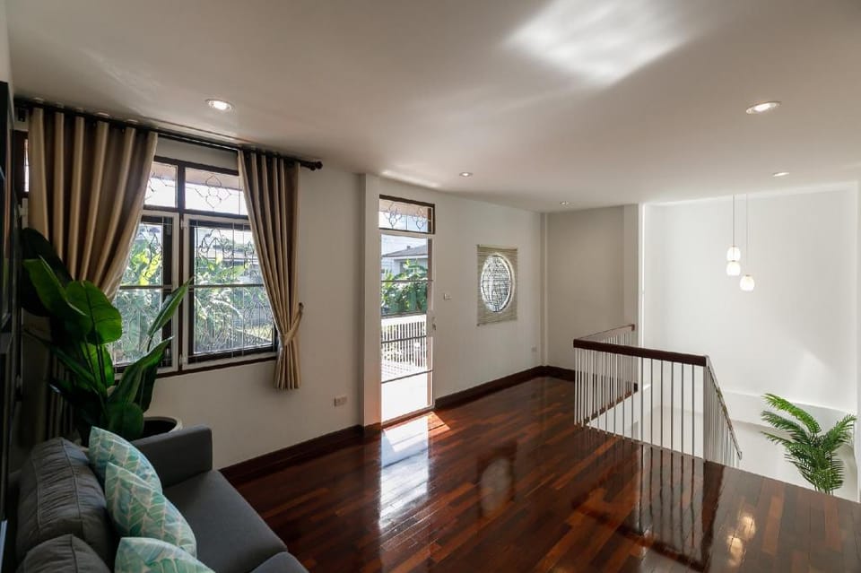 Family Fun: Cozy Home w/ Pool Nimman Maya Mall CMU Villa in Chiang Mai