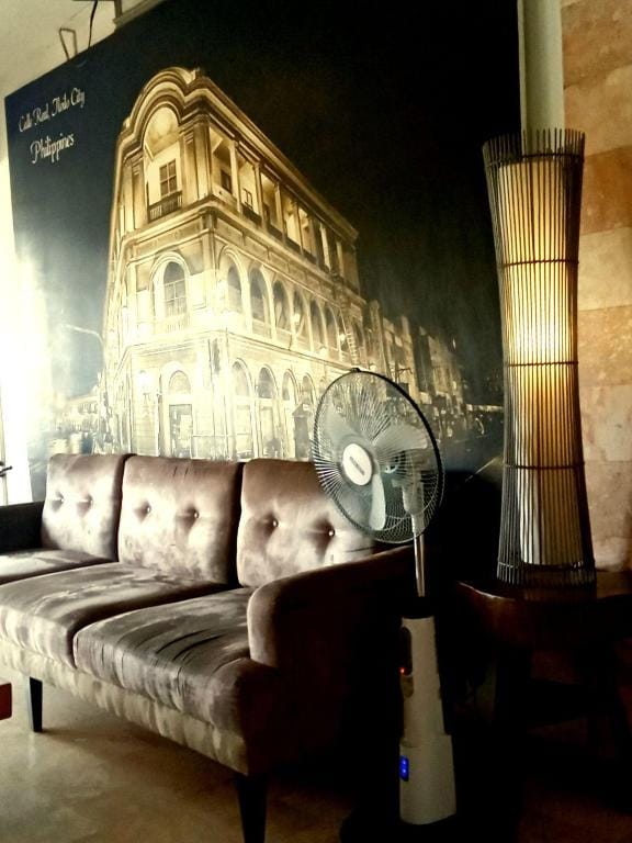 Legacy Mansion Pension House ( Superior)9. Vacation rental in Iloilo City