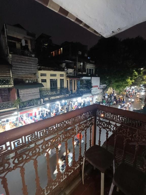 FELIZ Homestay Hang Ngang Vacation rental in Hanoi