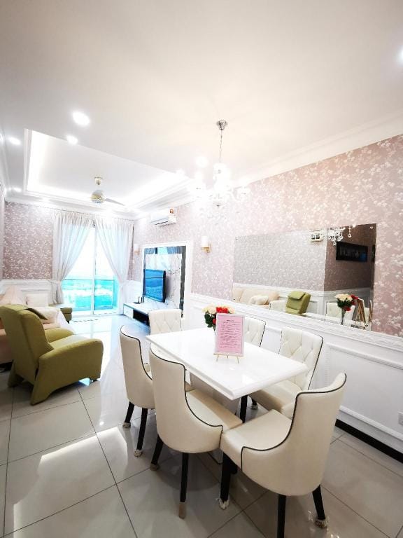 English Homestay Seaview Permas Jaya Apartment in Johor Bahru