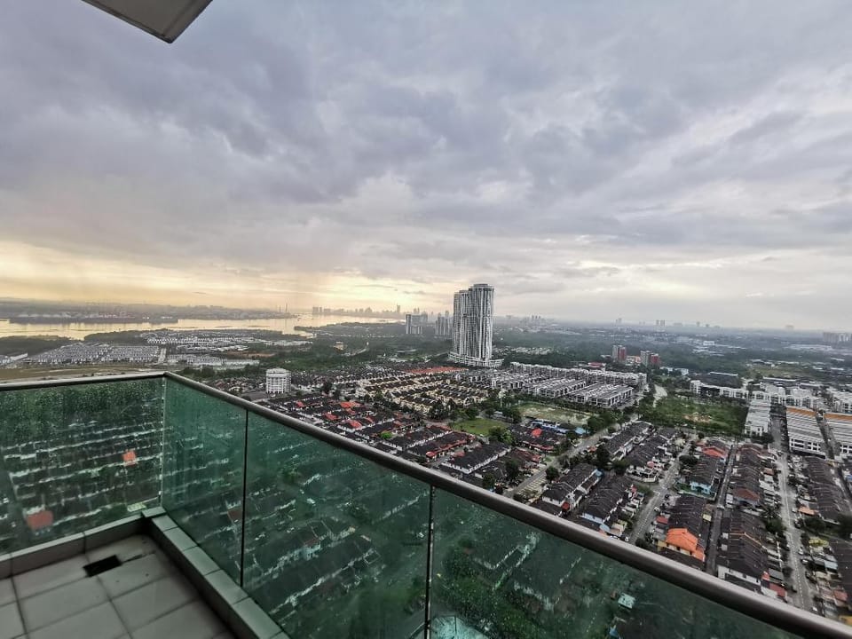 English Homestay Seaview Permas Jaya Apartment in Johor Bahru