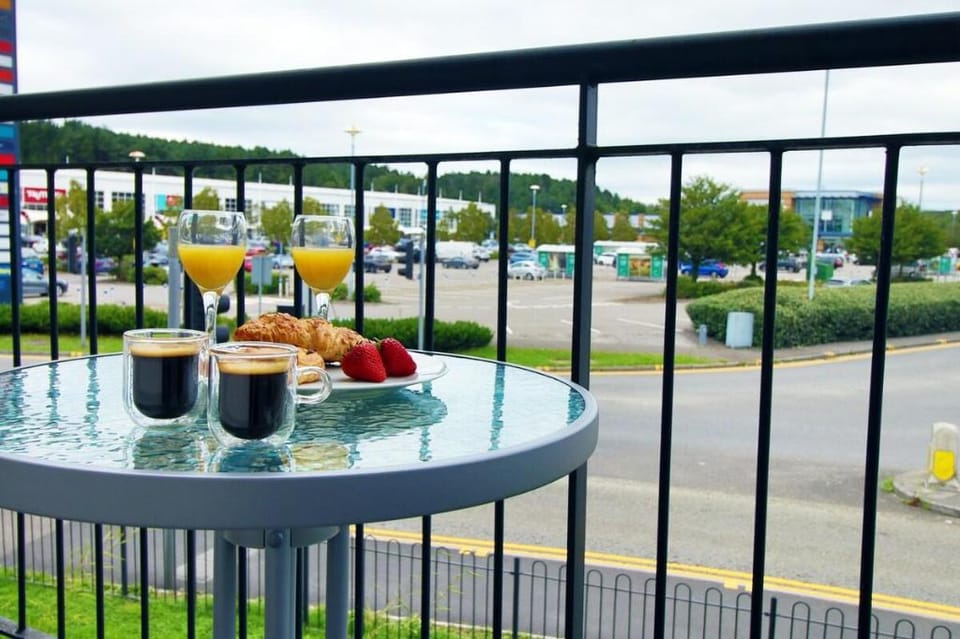 No.43 StadiumViews by SSW 2 min walk to stadiumcom Vacation rental in Wales