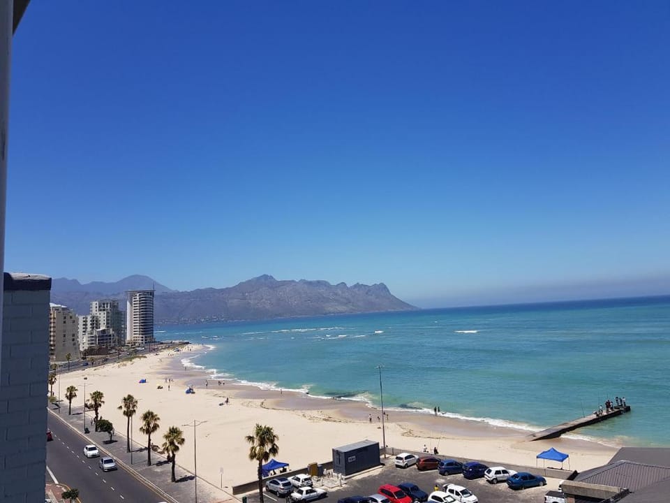 73 On Beach Apartment in Cape Town