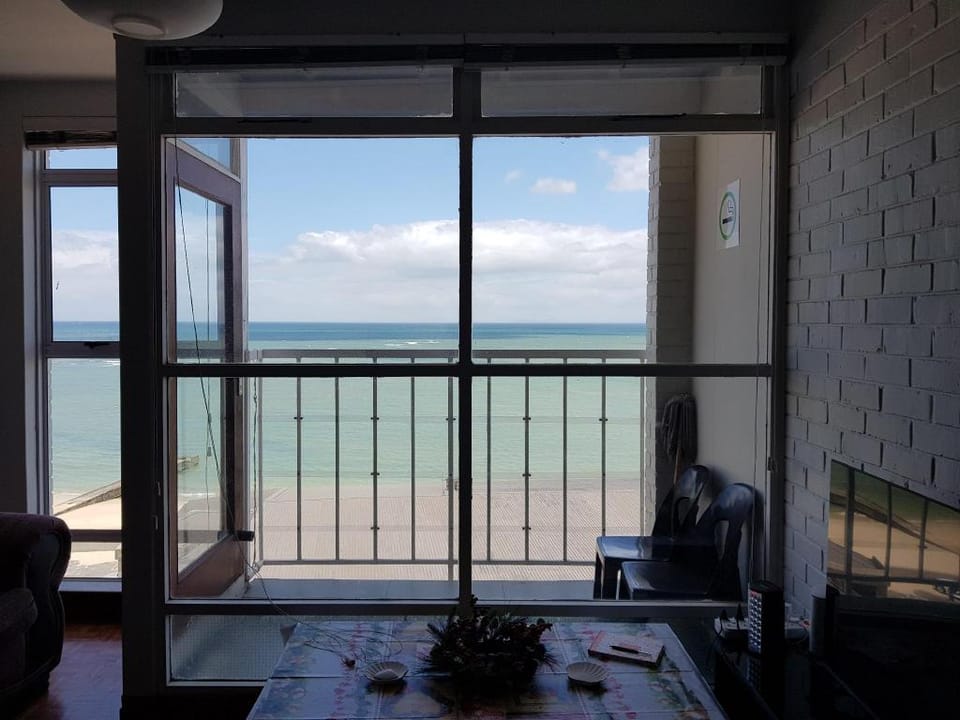 73 On Beach Apartment in Cape Town