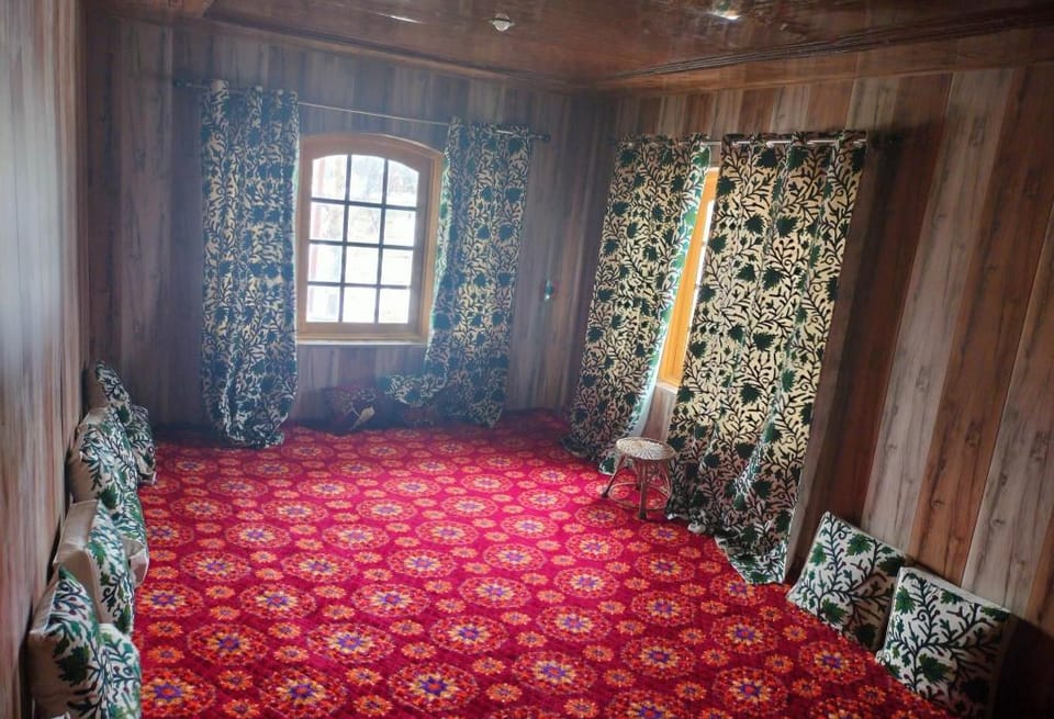 Adnan's residency  Vacation rental in India
