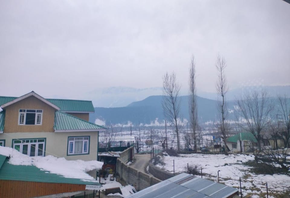 Adnan's residency  Vacation rental in India