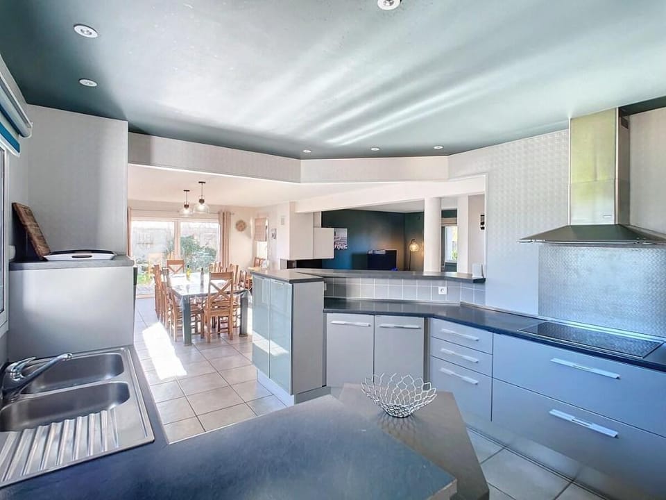 Coutainville  Villa bord de mer avec piscine privé Vacation rental in Normandy