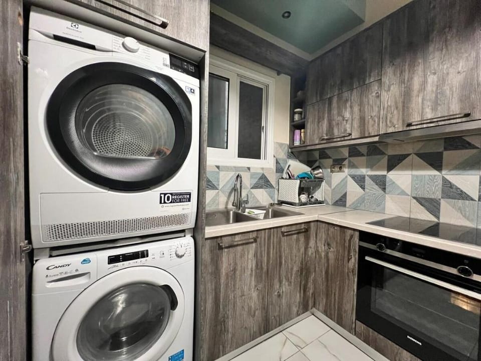 Marina Zeas Getaway - 2 BR Gem Vacation rental in Pireas