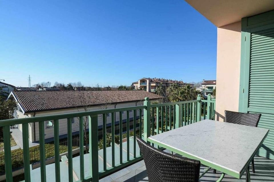 Three-room apartment with two balconies overlookin Apartment in Forte dei Marmi
