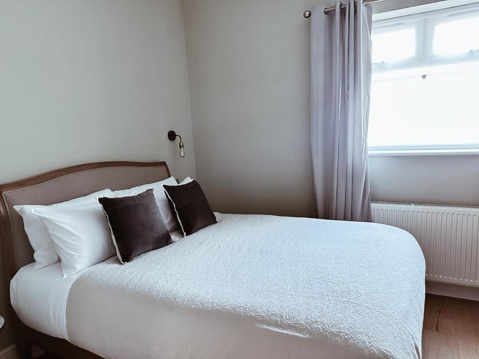 The Pontcanna Sapphire 2-Bed Haven Apartment in Newport