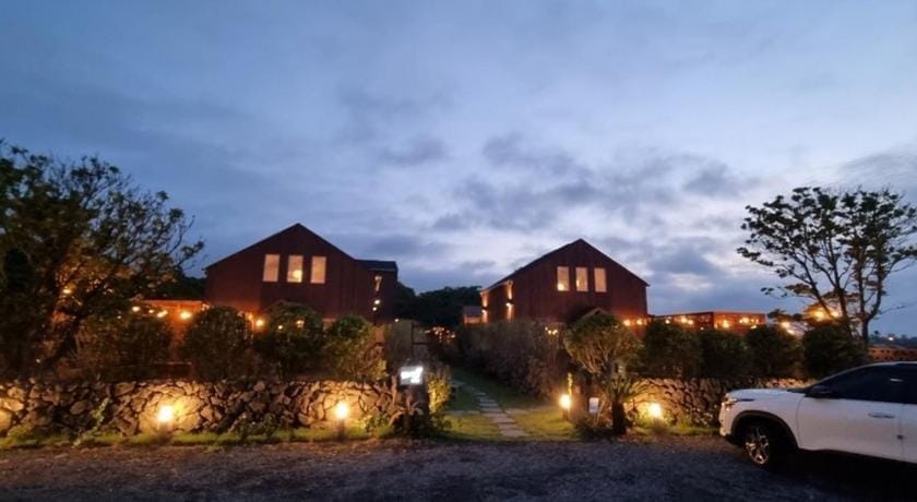 Private Pension Jacuzzi Gurmistar Bed and Breakfast in South Korea