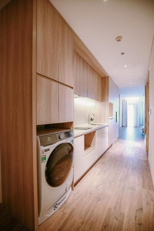 Halong Bay Lux Homestay Apartment in Laos