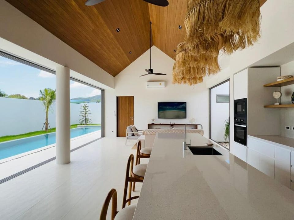 Tropical Balinese Charm 3BR Vlla near the Beach Villa in Ko Samui