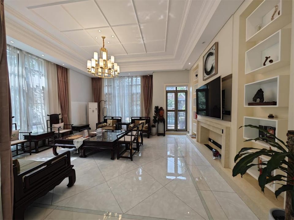British-Style Villa - 3-Room (Mahjong, kitchen) Villa in Guangzhou