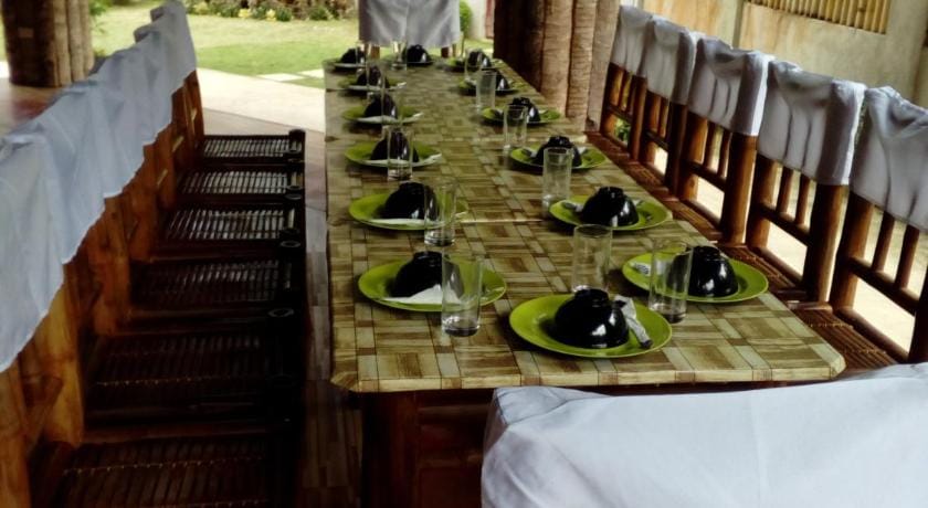 Greenhut Pension & Bar Hotel in Central Visayas