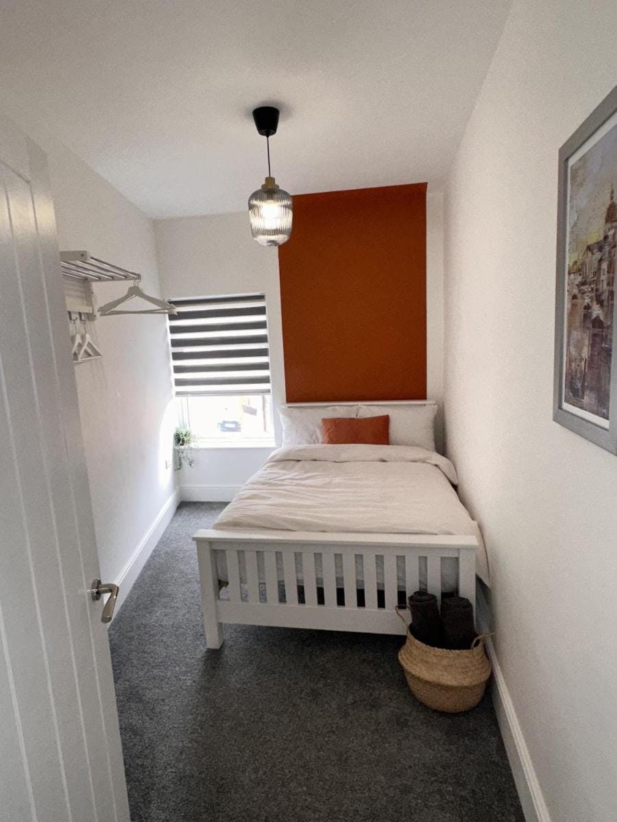 50 Wood St Apartment in Burton upon Trent