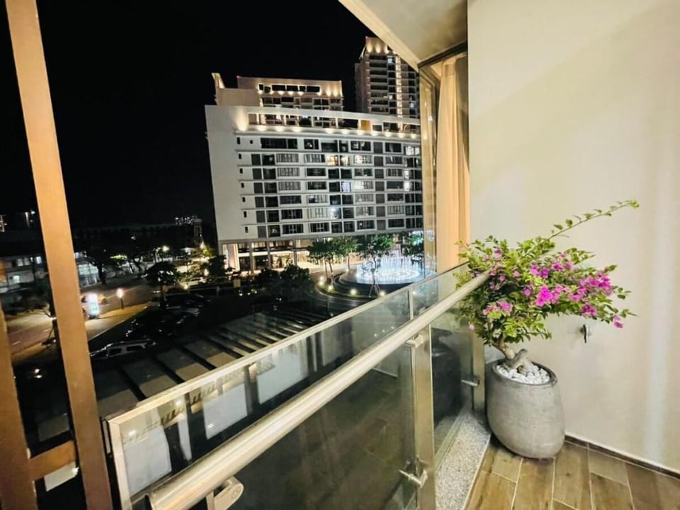 AlaHome The Peak 2BR Apartment in Ho Chi Minh City