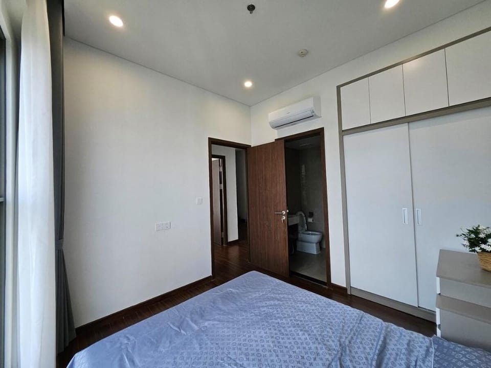 Căn góc Masteri 2N+ view hồ đẹp Vacation rental in Laos
