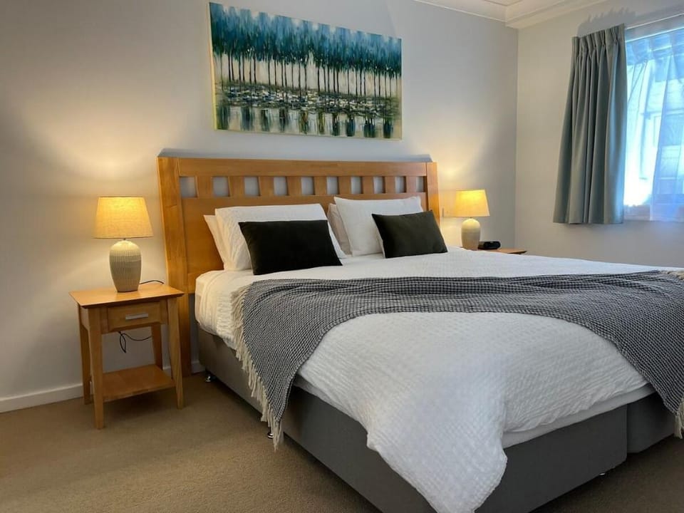 City Escape Mounts Bay-1 Bedrm-Free Parking & WiFi Apartment in Perth